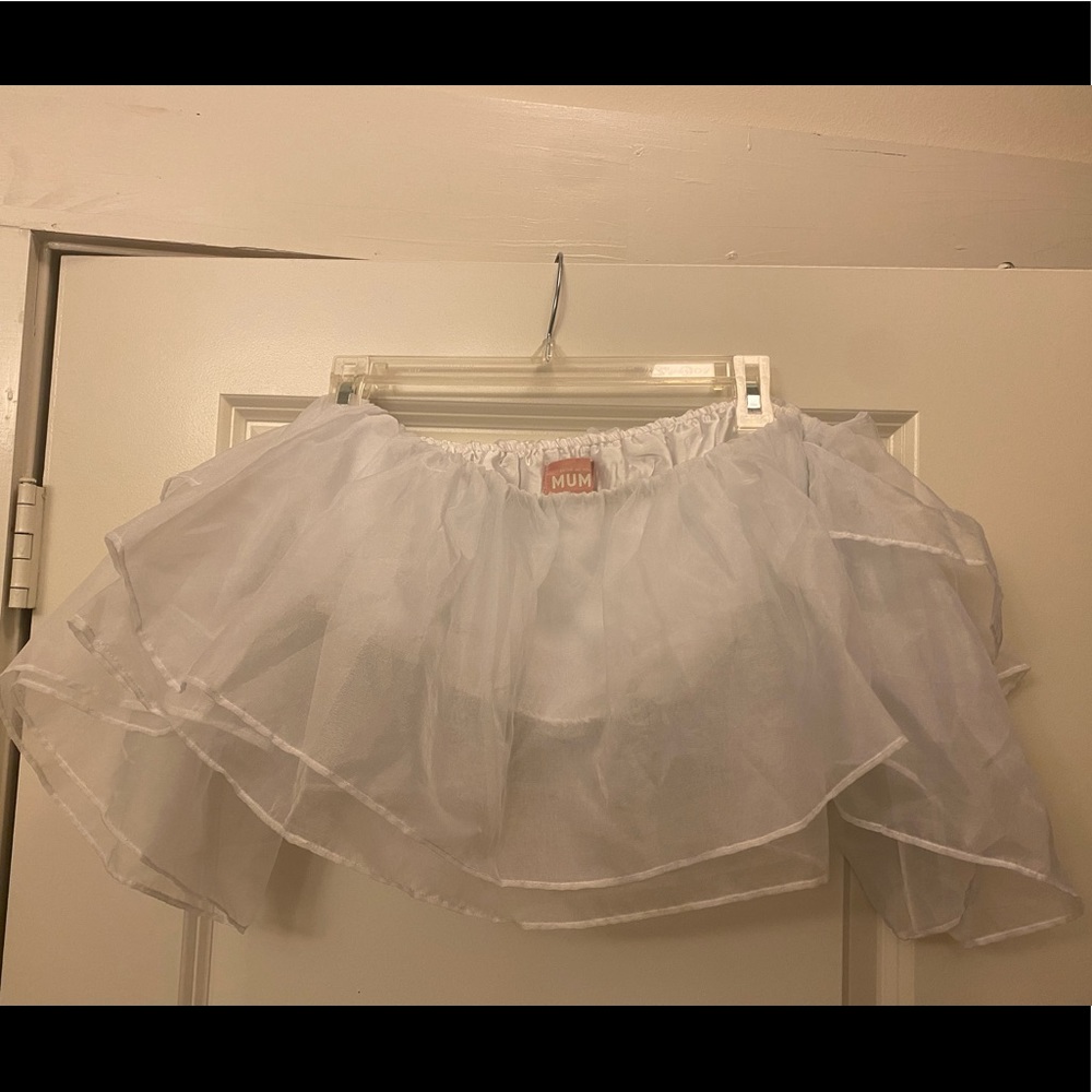 Rossella Ruffle Top - Picture 9 of 9